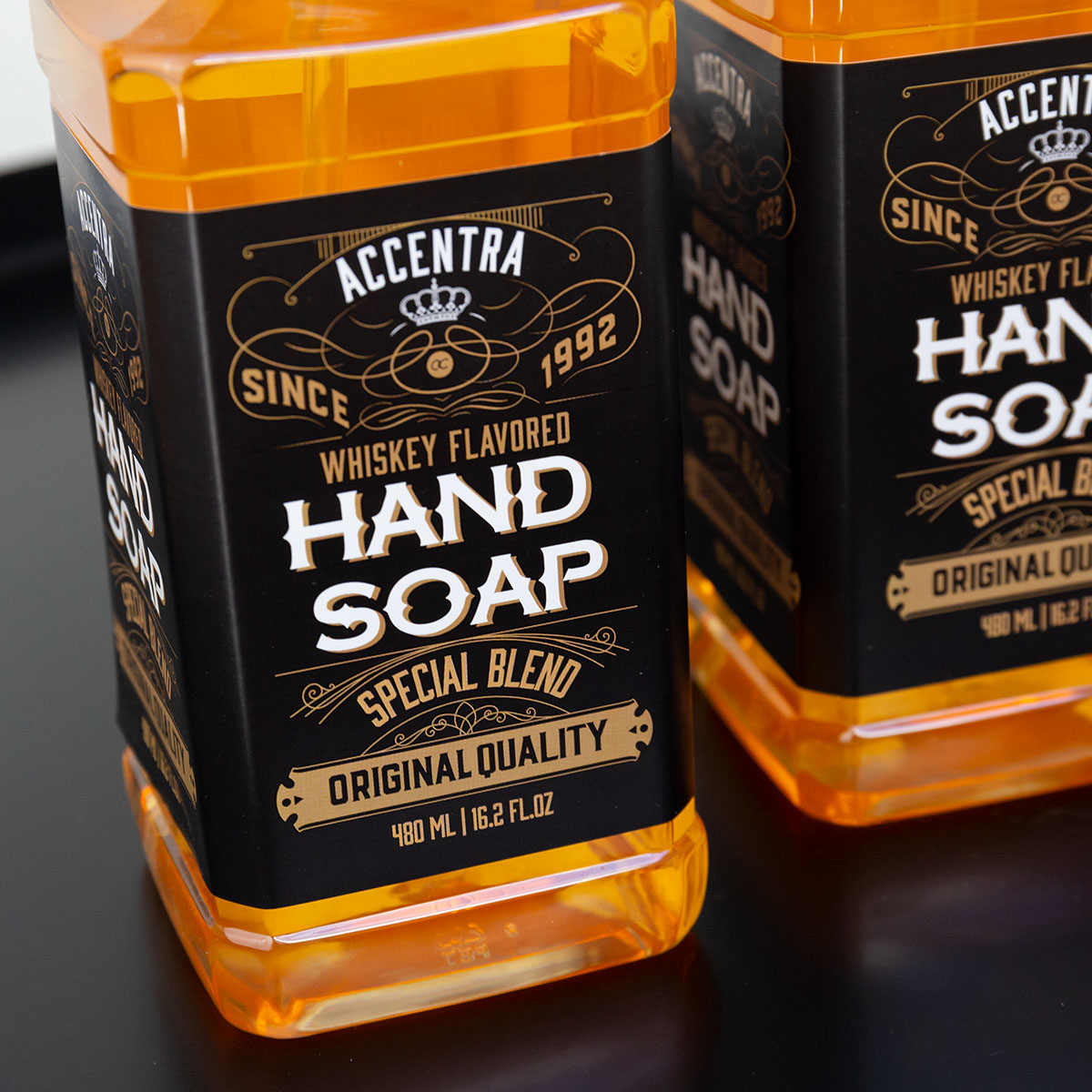 Seifenspender mit Handseife SPECIAL BLEND 