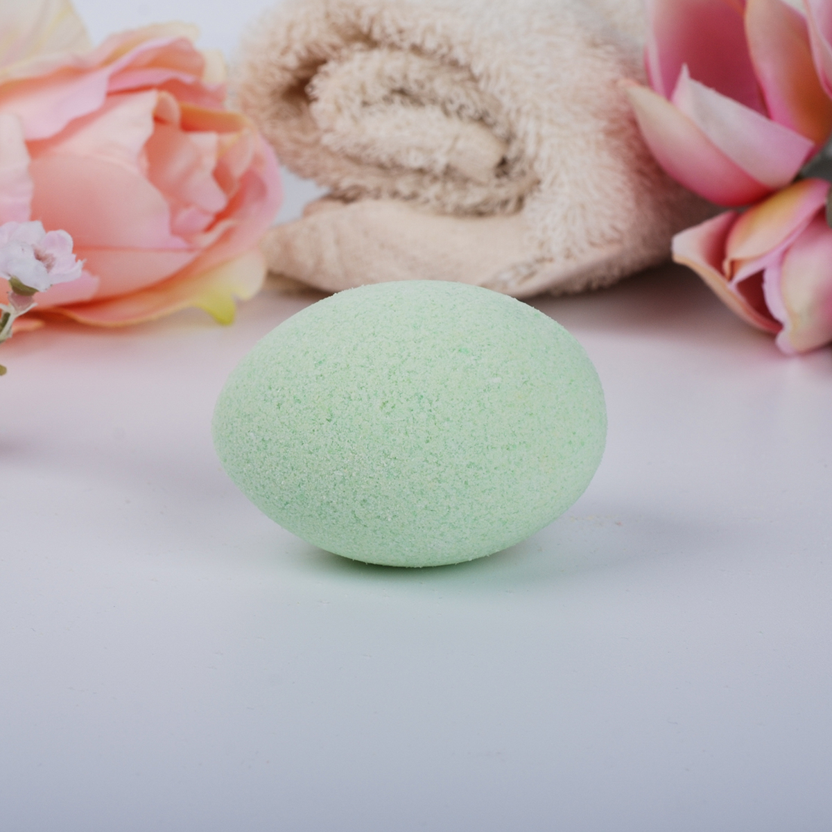 Badefee bath bomb “SprudelEi” 